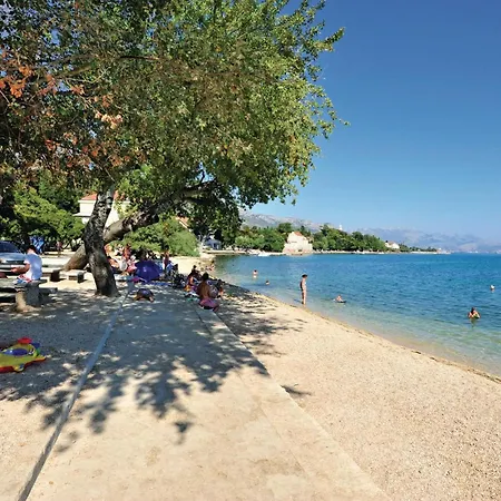 2 Bedroom Gorgeous In Kastel Luksic * Kaštela